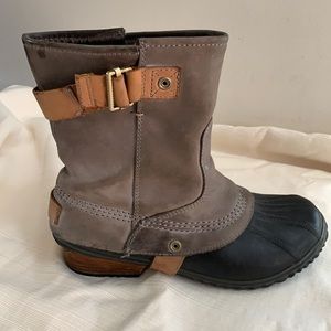 Sorel Slimpack Shortie Size 8 Grey Leather Boots